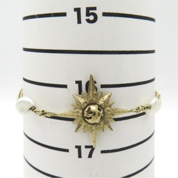 Dior REVE D'INFINI Star Bracelet Gold Plated artificial pearl White EUC w/dustie - Picture 6 of 8